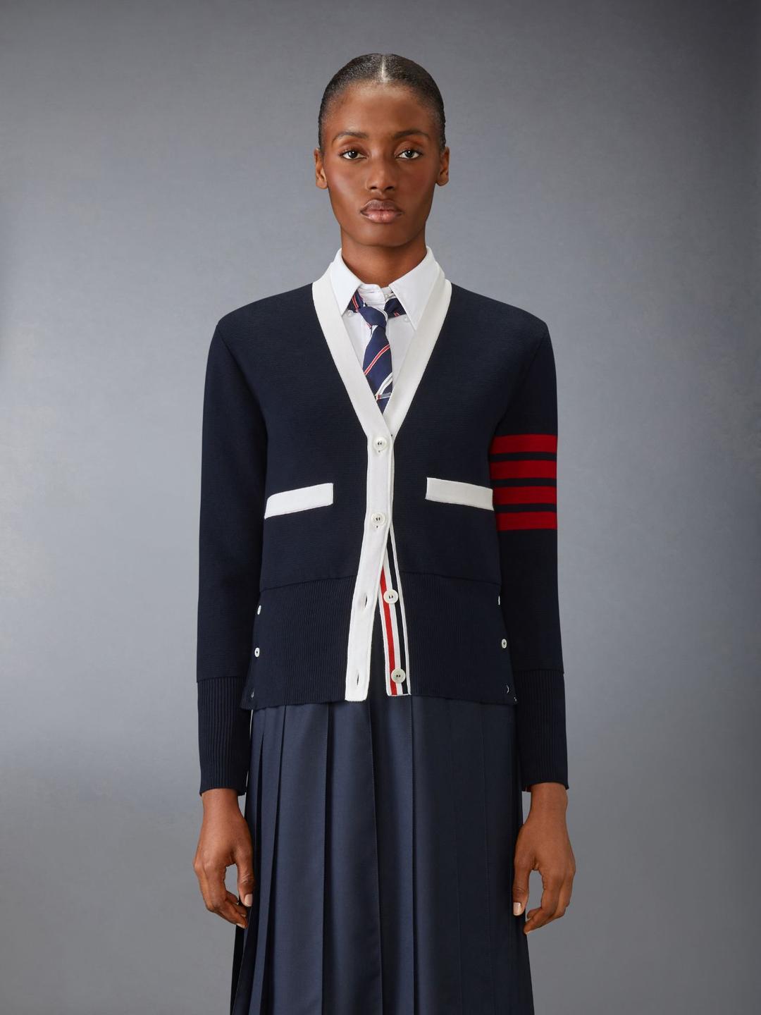 클래식 밀라노 울 4-바 브이넥 카디건