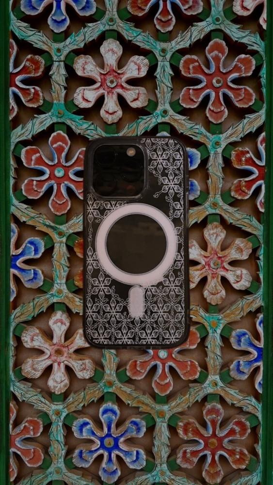 studio FLEUR 꽃창살 꽃살문 패턴 일러스트 맥세이프 케이스