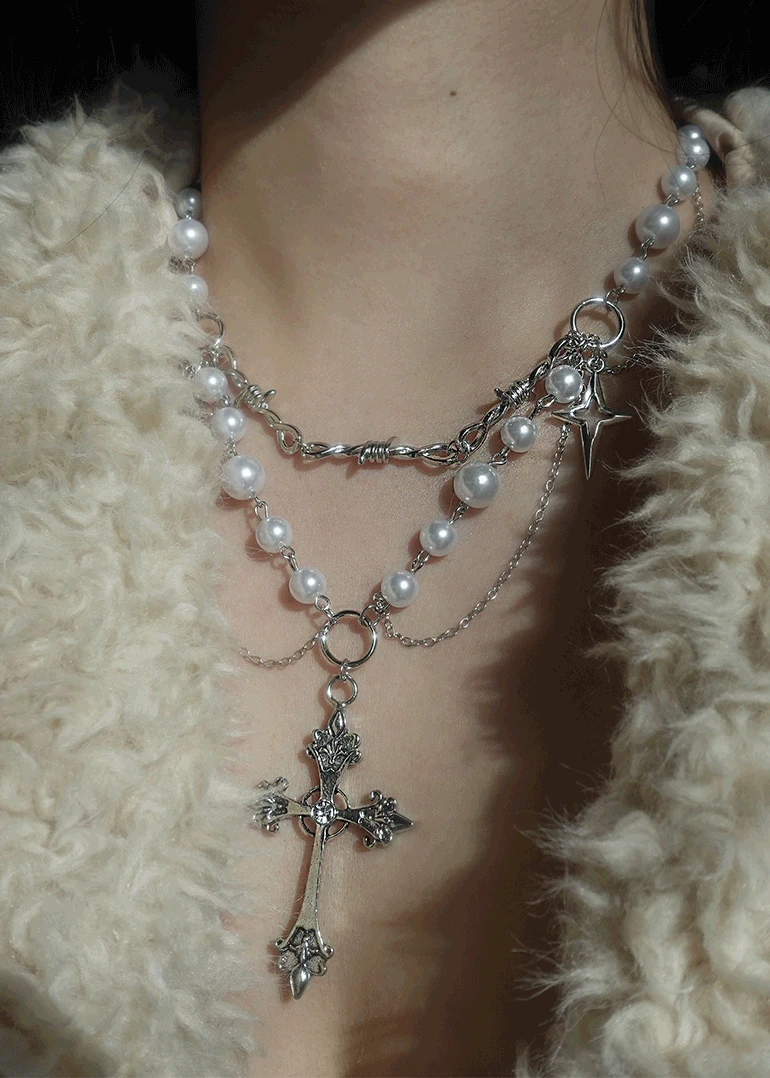 vintage cross necklace | 유니크 빈티지 십자가 목걸이