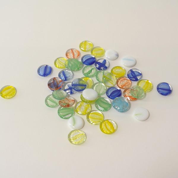 납작 유리 오브제