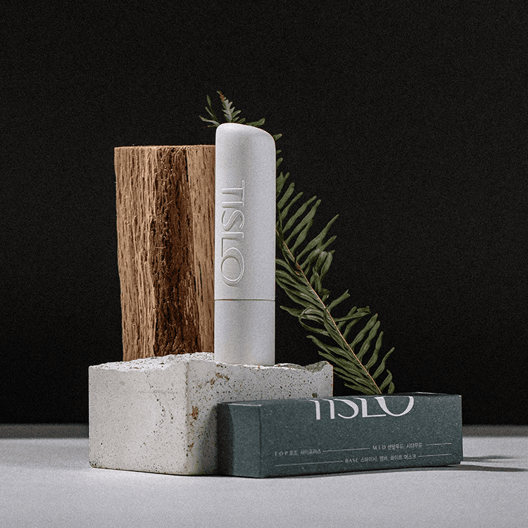 Cedarwood and Quiet Moment