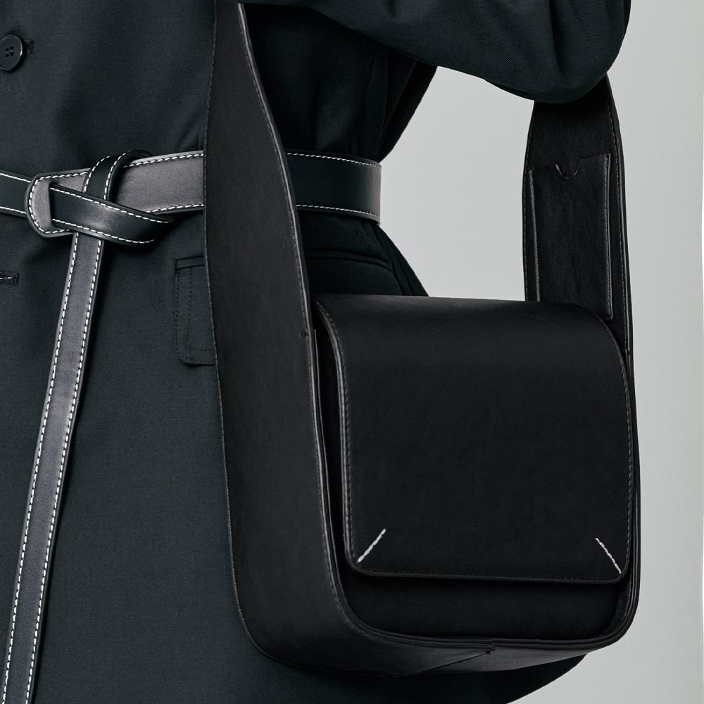 [M size]coner stitch pave cross bag