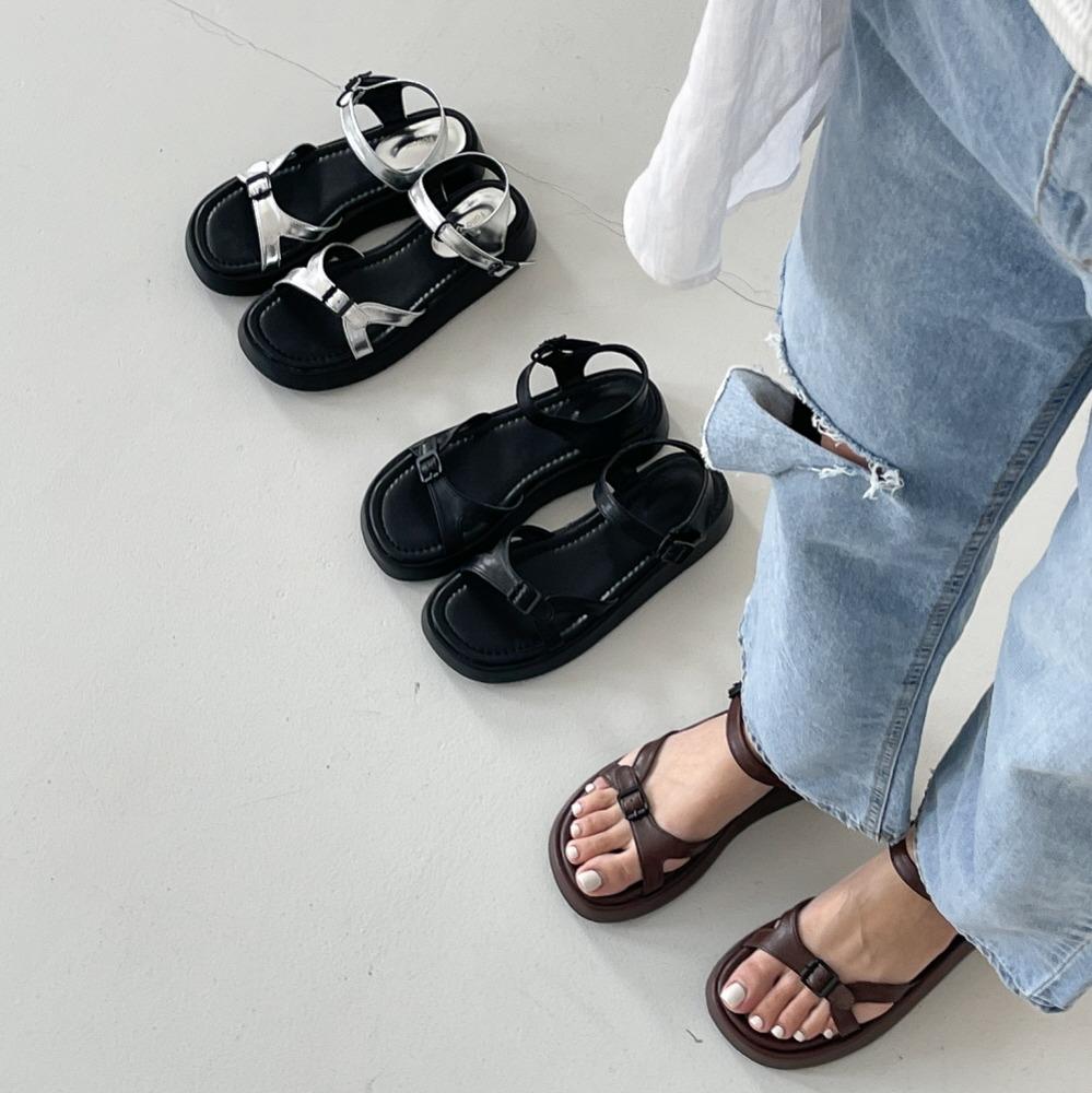 [7월특가]벨트스트랩 플랫폼 통굽 샌들 3cm