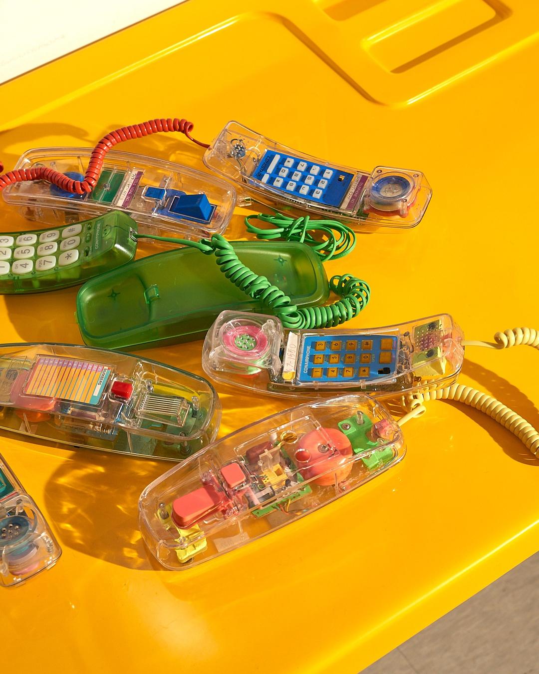 #6753 / Conair Metrolight Telephone (green)