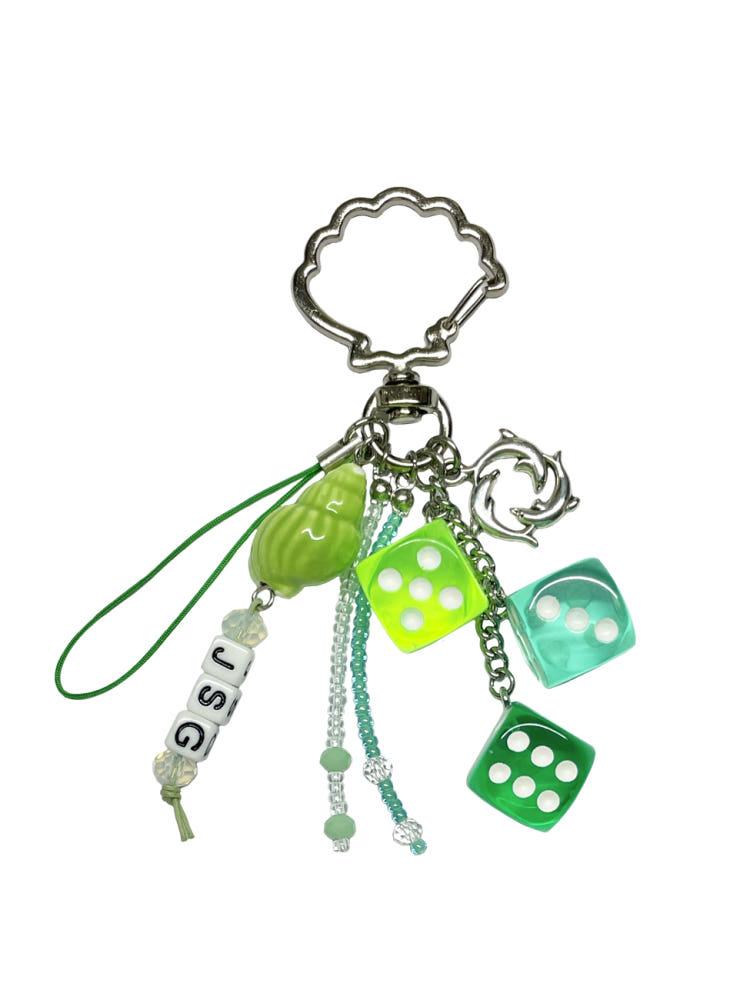 TRIPLE 그린 이니셜 키링 / 가방꾸미기 주사위키링 자동차 차량용 키링 z플립6 폰스트랩 백꾸 알파벳 커스텀 백참 특이한 생일선물