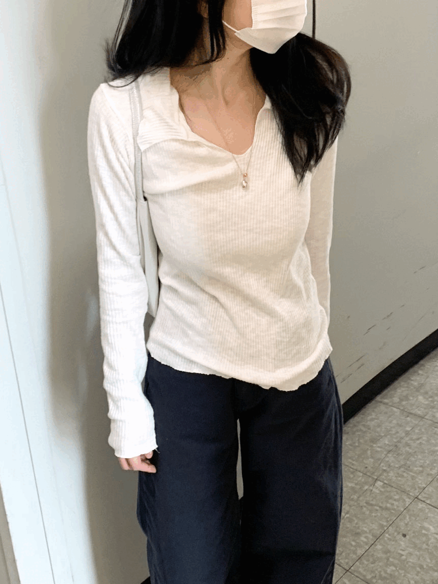 비쥬 여리 물결 카라 티셔츠 (2color)