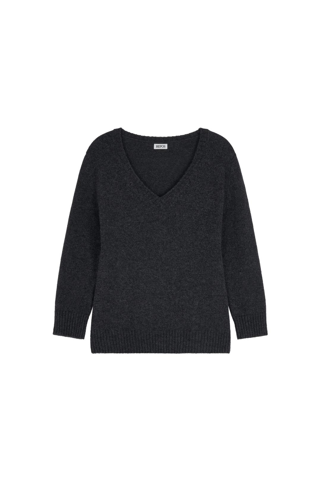 ALPACA V-NECK KNIT (CHARCOAL)