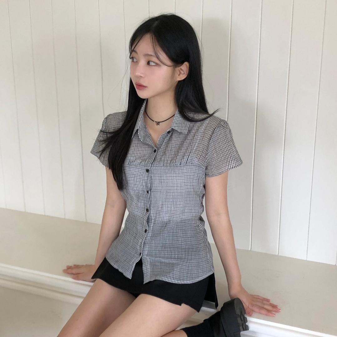 더멋 [말라보이는 핏]썸머 러블리 코튼 셔링 퍼프 반팔 카라 셔츠