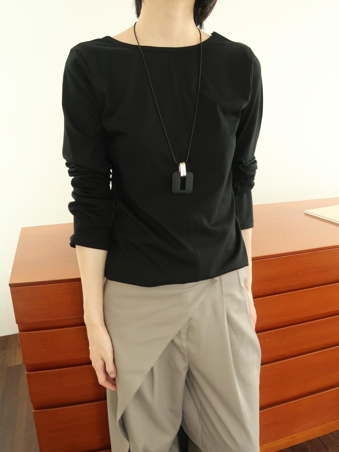 2-WAY SEAM DETAIL LONG SLEEVE TEE