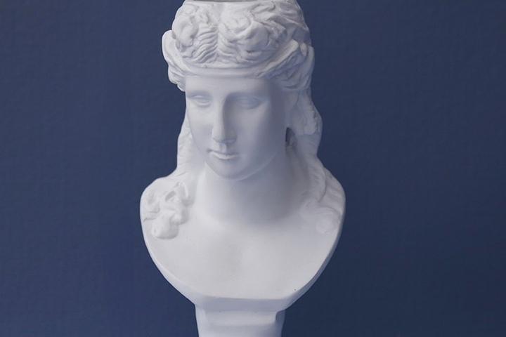 조각상 화병 다용도 꽂이, 아리아스