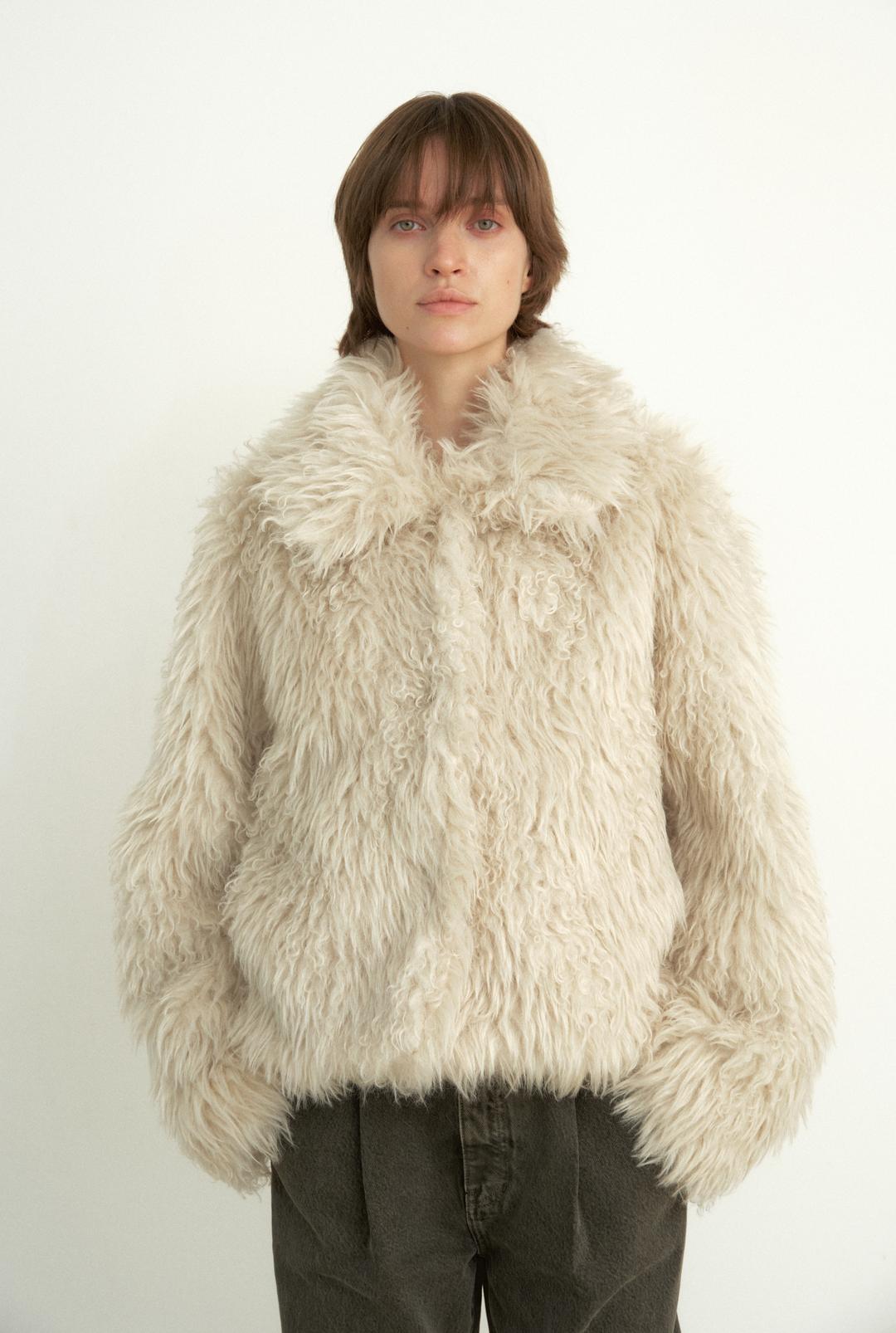 [OCTOBER. 29] NOIR SHORT FUR