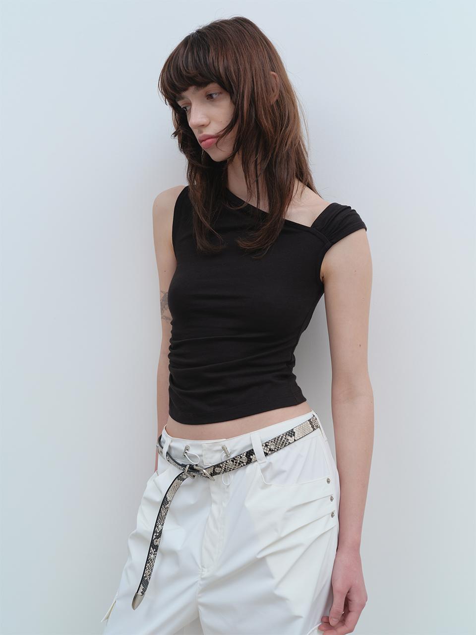 Asymmetric Shirring Top [Black]