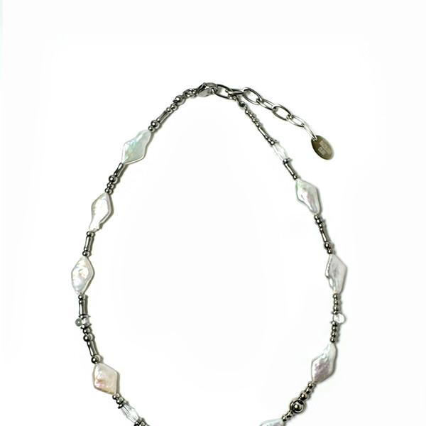 DIAMOND PEARL NECKLACE