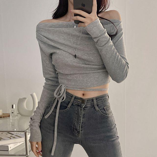 I am 핏 최고에요, 셔링 입술넥 언발 오프숄더 허리끈 리본 긴팔 티셔츠 4color_디데이뉴