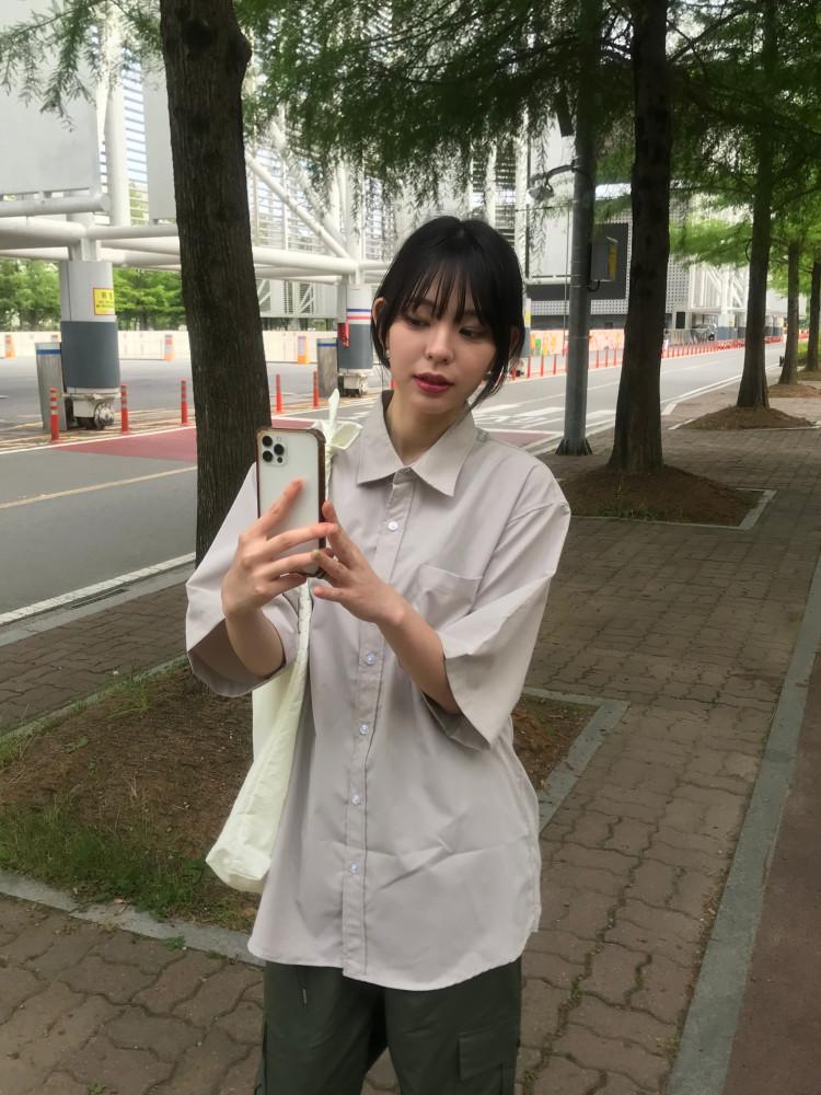 Essential half shirt 에센셜 하프 셔츠