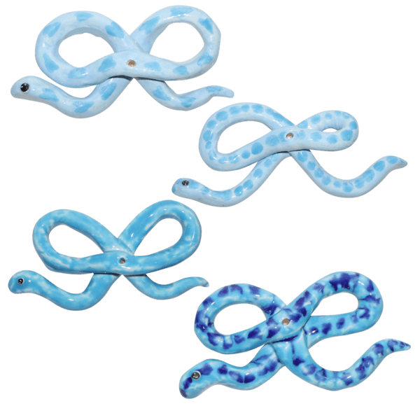 2025 BLUE SNAKE RIBBON INCENSE HOLDER