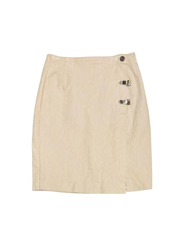Buckle skirt
