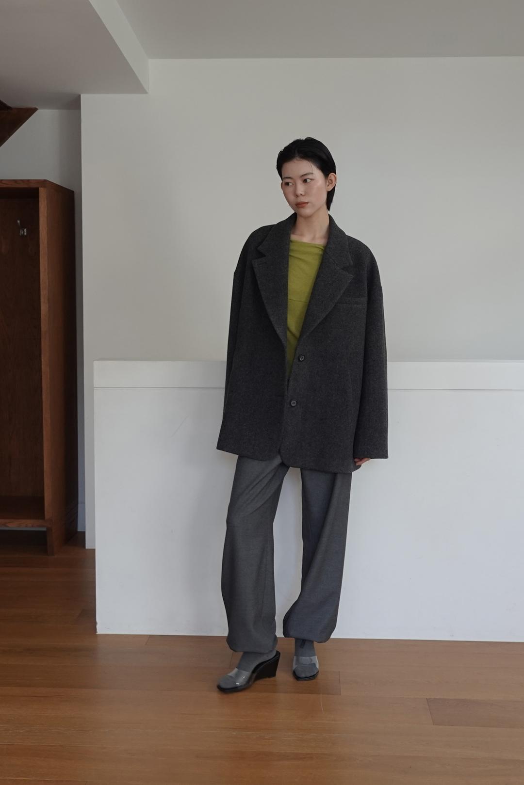 [12월 5일 순차 출고] 울 하프 코트 - 차콜