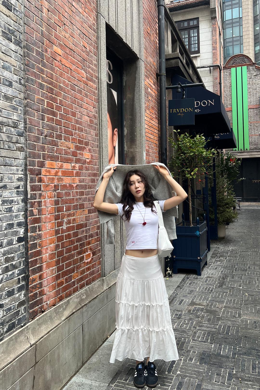 리브어리 - Honeylace tee (white)