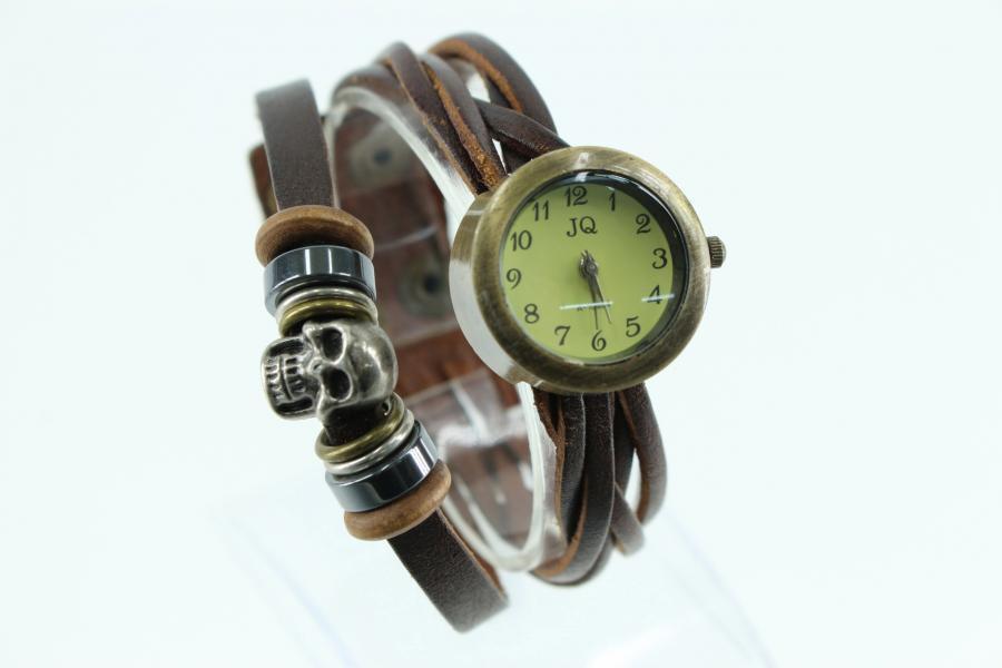 지큐 엔티크 가죽밴드 해골포인트 똑딱이 시계