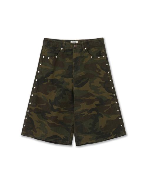 STUD SHORTS [CAMO]