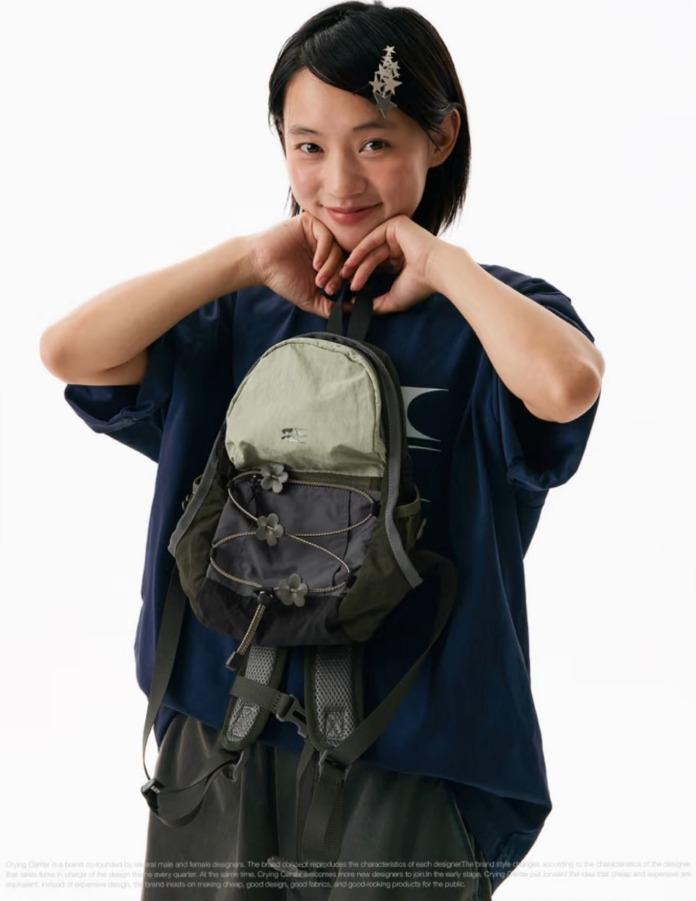 CryingCenter 플라워 아웃도어 미니 백팩 (카키)