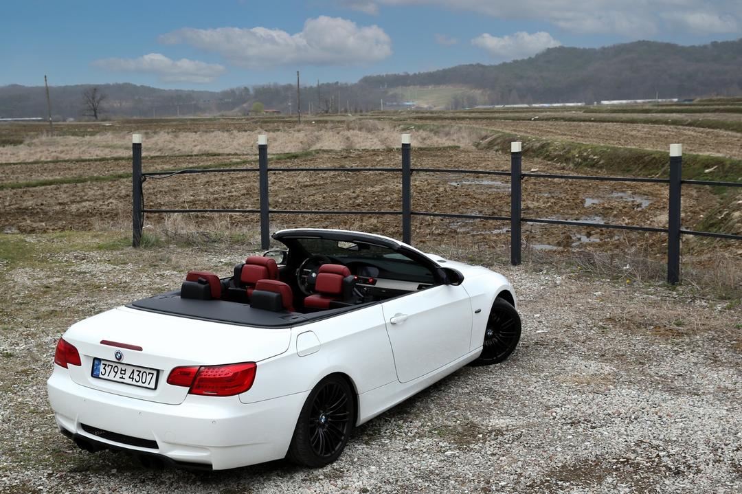 BMW 3시리즈 E90 335 i 컨버터블 (306마력)