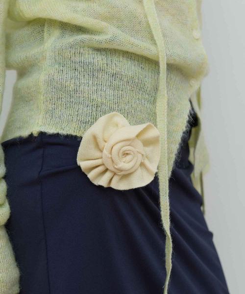 KNIT CORSAGE BROOCH_LIGHT YELLOW