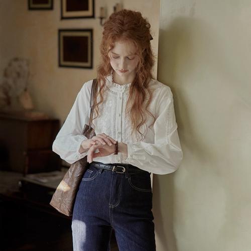 PM_Palace lace embroidered blouse