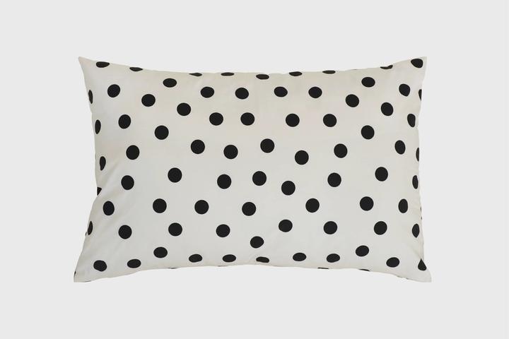 Dot pillow cover off white / black 80수 베개커버