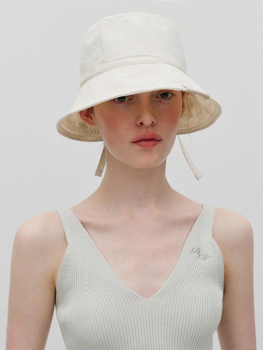 ADJUSTABLE STRAP BUCKET HAT IVORY