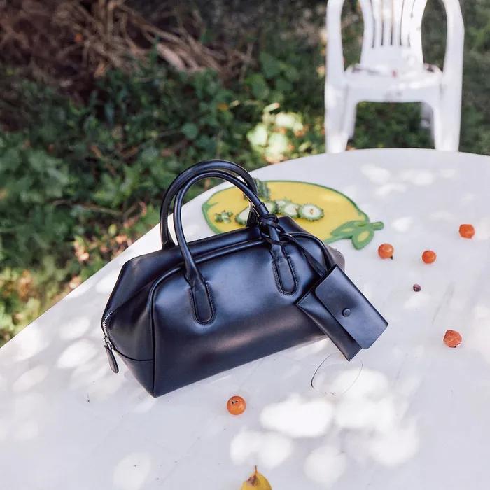 The Bread Bag  Black (TA54D4A035)