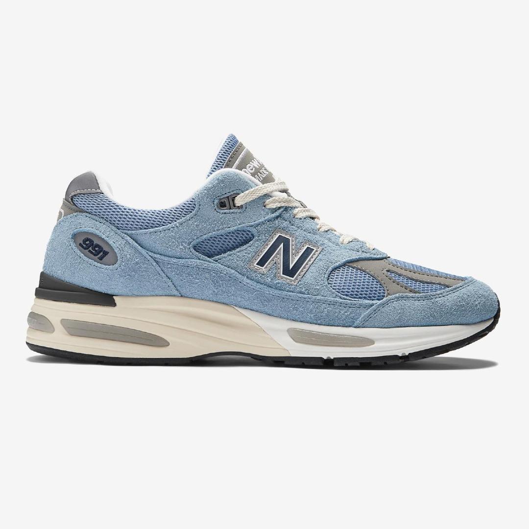 U991BV2 (CELESTIAL BLUE)