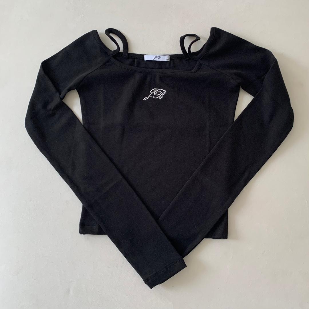 Jewelry open shoulder. Black