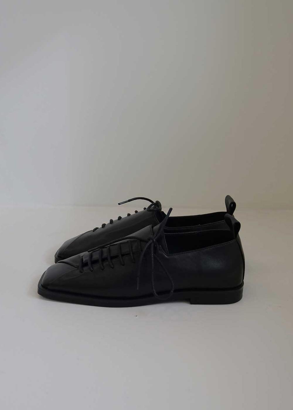 London loafer / black