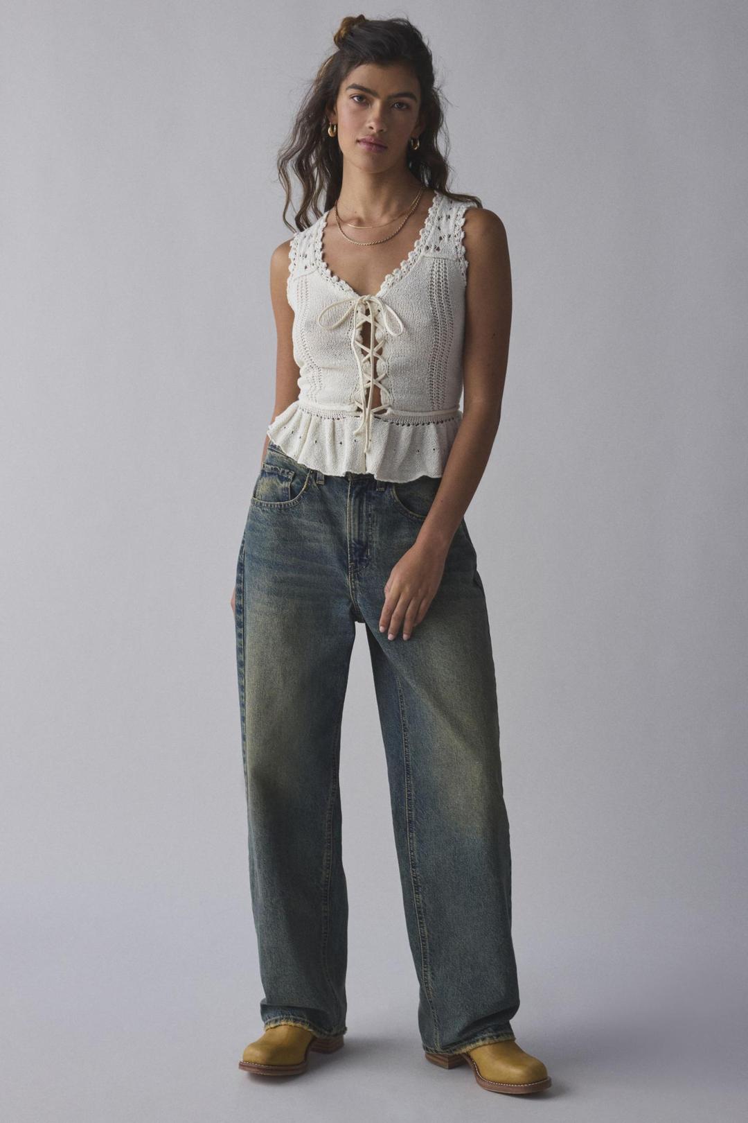 김치 블루 비타 레이스업 스웨터 조끼