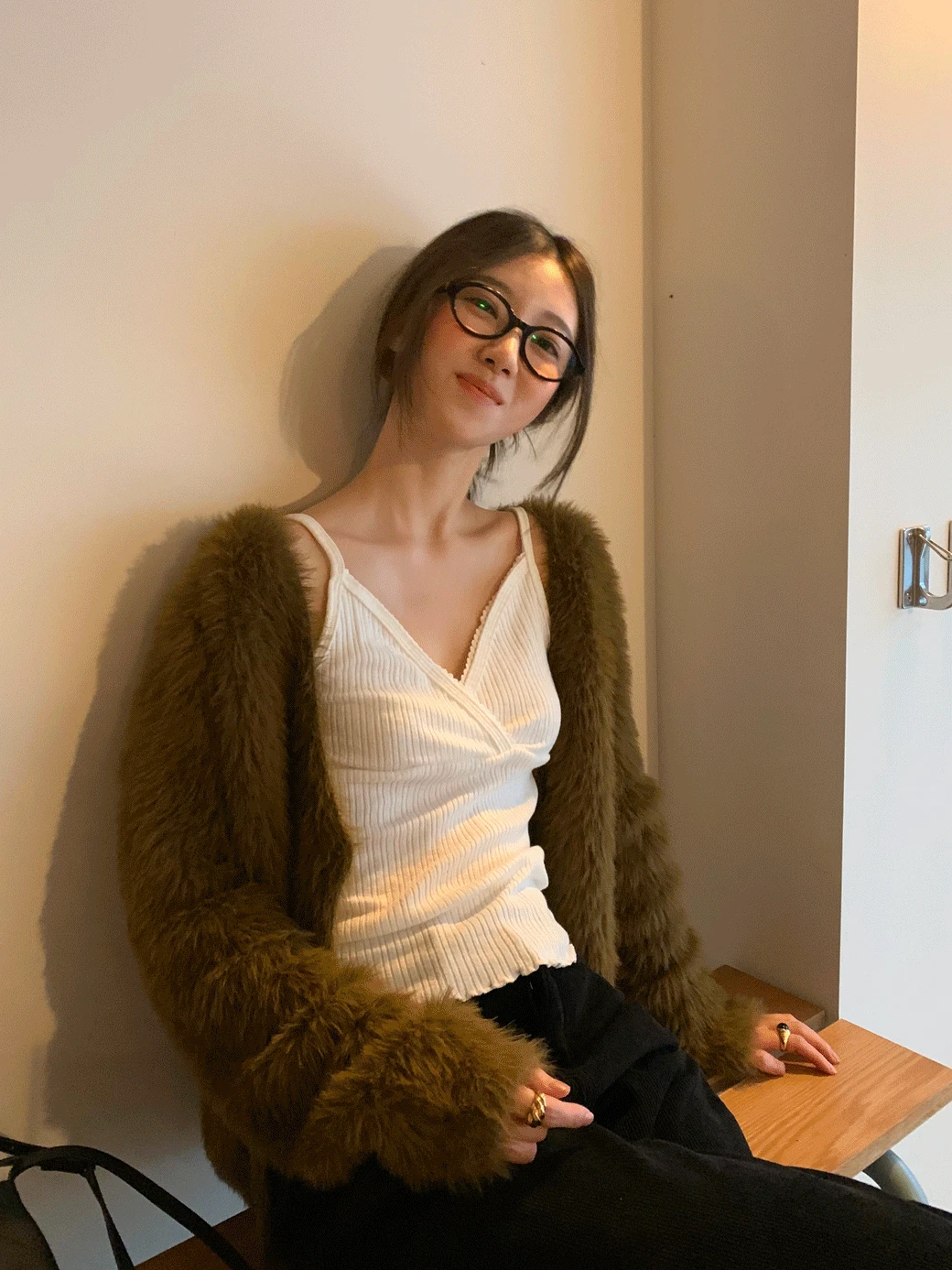 DW. Lace Ribbed Wrap Top