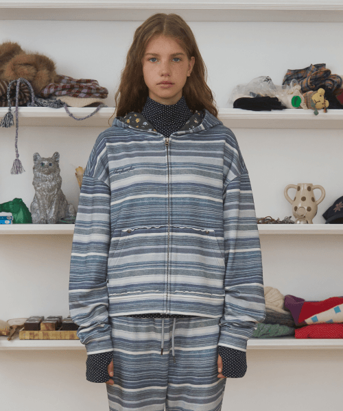 Patch Pointed Hoodie, Grey