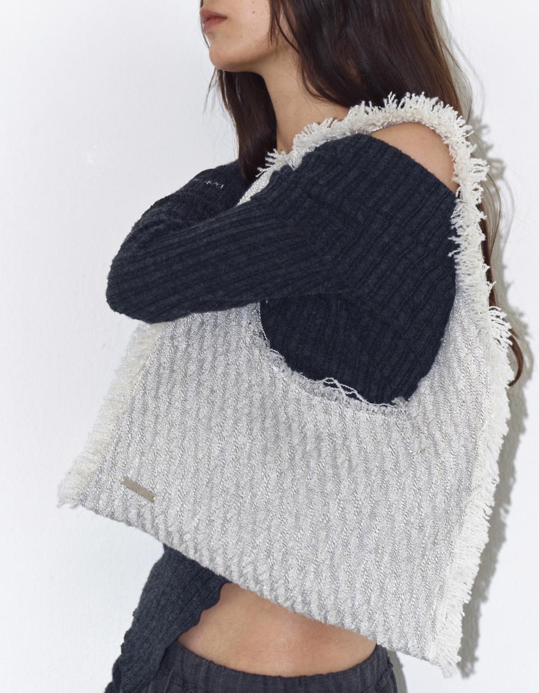 FRINGED TWEED SHOULDER BAG, IVORY