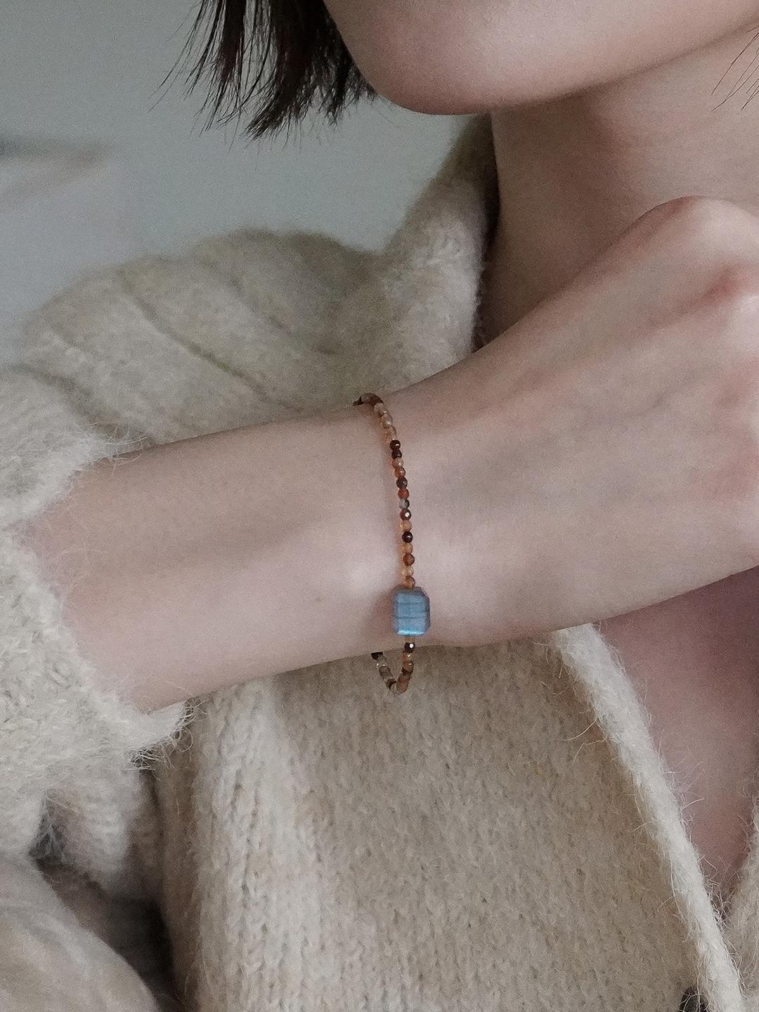 Brown labrador bracelet #B029