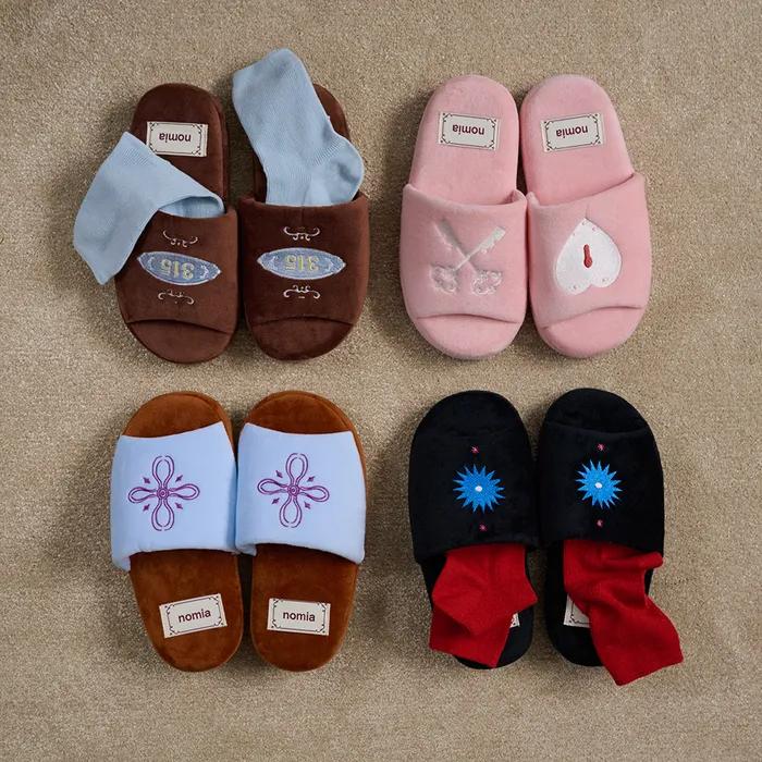 [29CM 단독][1+1] 벨벳 메모리폼 룸슈즈 층간소음 실내화 슬리퍼 M/L 2size