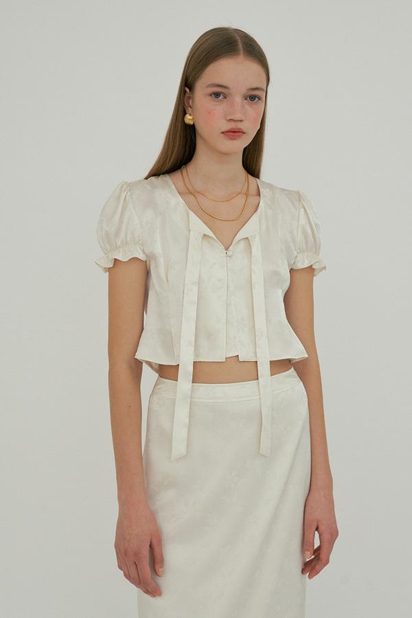 [2차 3월3주차 예약배송]jacquard crop blouse
