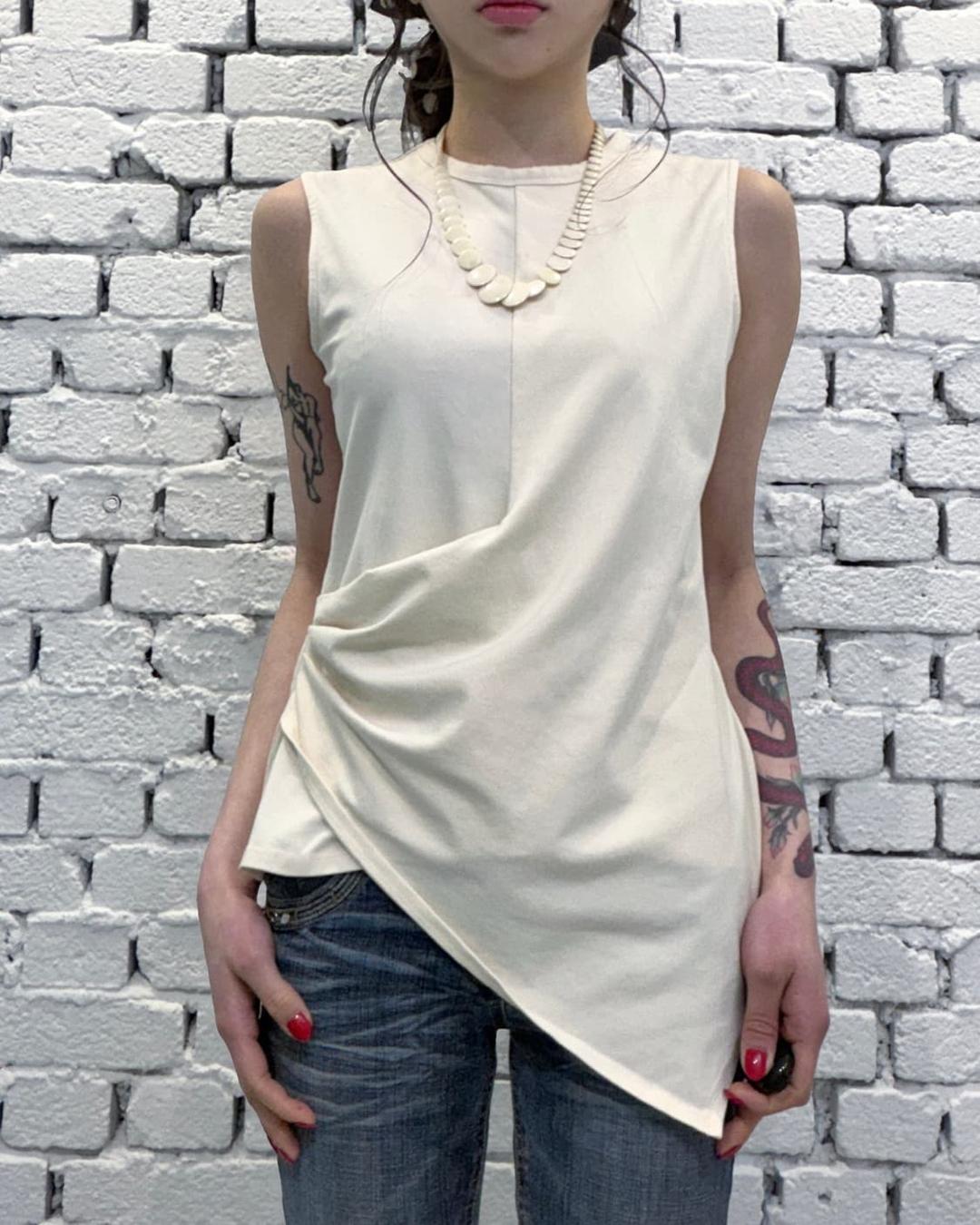 DKNY Asymmetrical Drape Sleeveless Top | 후루츠패밀리