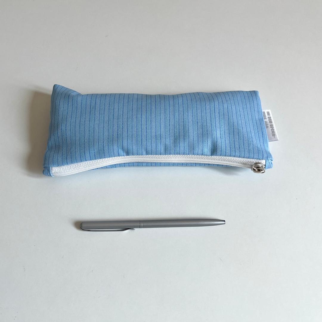 스카이 핀스트라이프 필통