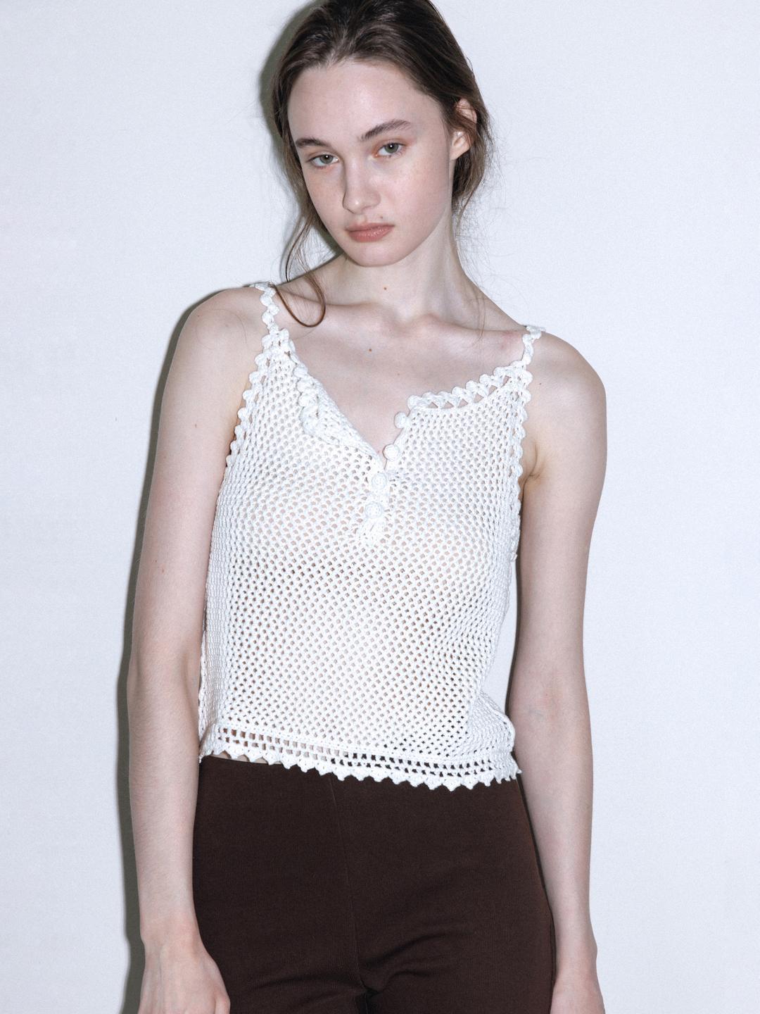 CROCHET SLEEVELESS BOAT NECK KNIT, IVORY
