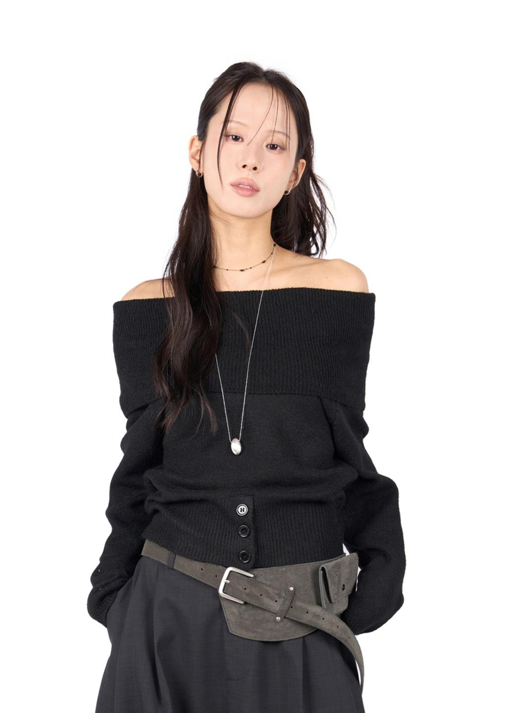 FOLD BUTTON KNIT