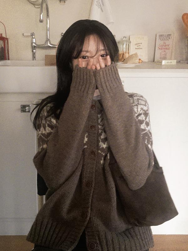 슬로우앤드 [오늘드림🚚/빈티지톤] 덴버 탄탄핏 노르딕 가디건 - 2 color