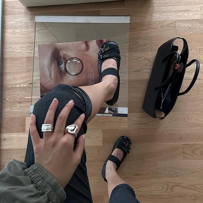 BUCKLE BAND BALLERINA FLATS BLACK