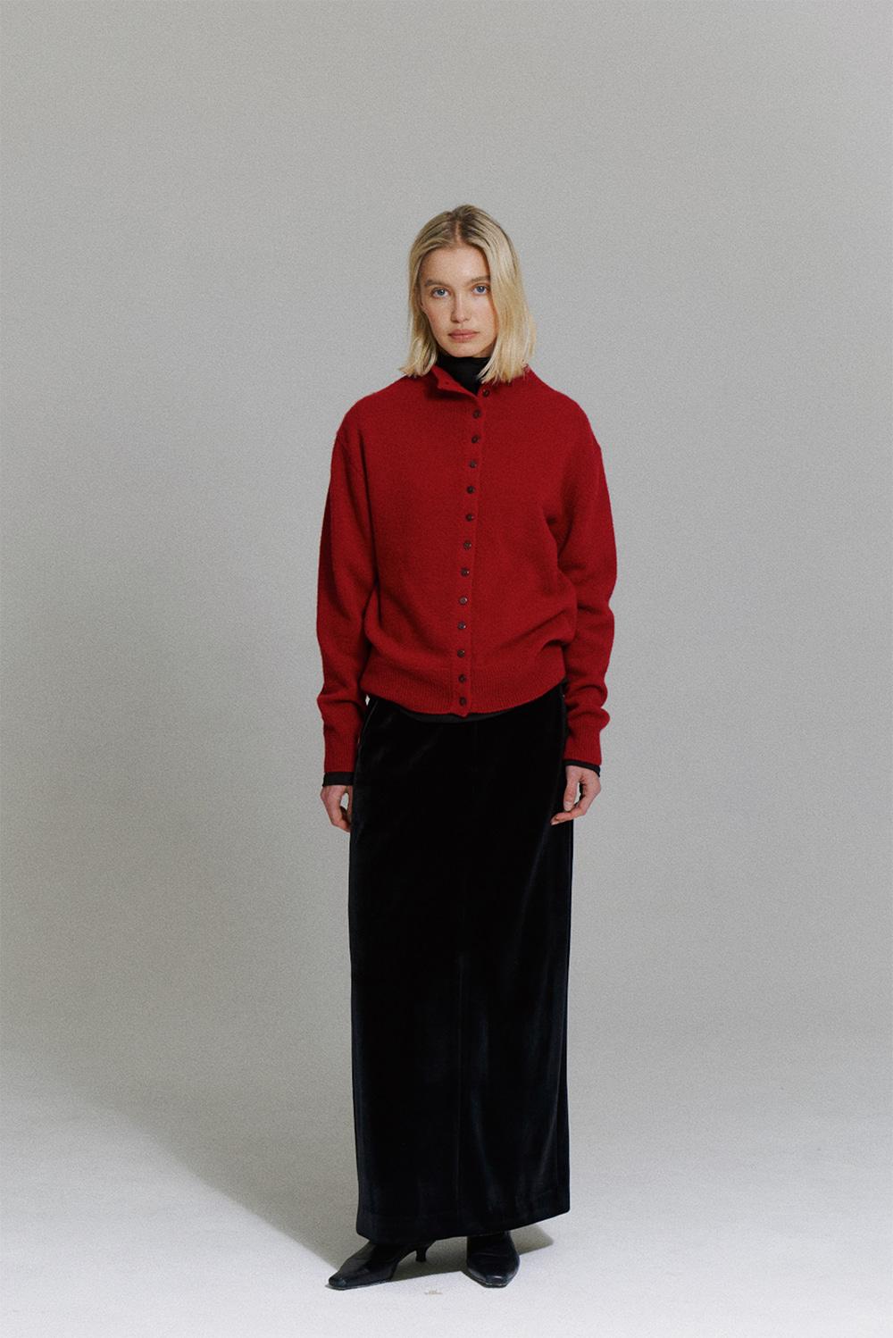 Riaco Buttoned Cardigan in Scalet Red