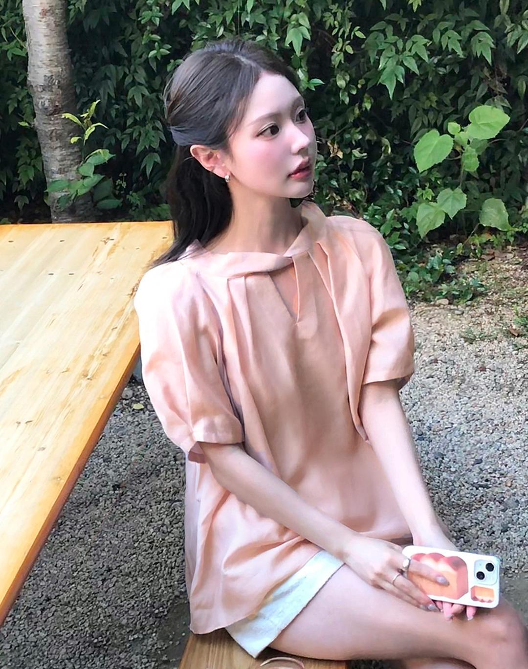 TWIST TIE SHORT SLEEVE BLOUSE PEACH 트위스트 타이 숏 슬리브 블라우스 피치